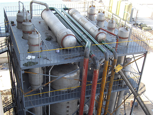 多效蒸发器及脱氨蒸发器（俯视图）